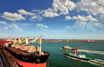 在中美兩國經(jīng)貿(mào)團(tuán)隊(duì)共同努力下第一階段經(jīng)貿(mào)協(xié)議文本達(dá)成一致