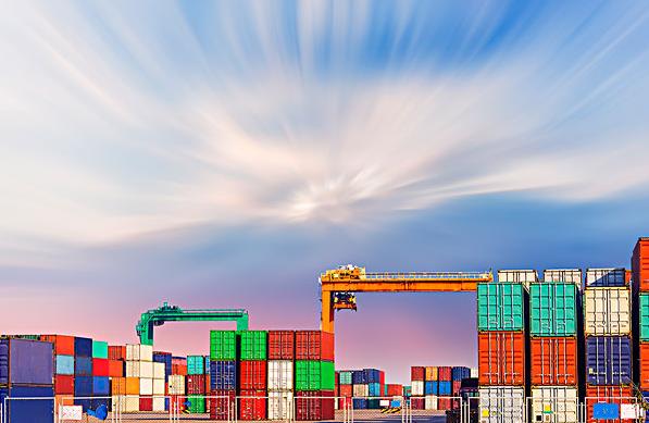 意大利海運物流的發(fā)展現(xiàn)狀以及相關(guān)的優(yōu)勢和挑戰(zhàn)是怎樣的？