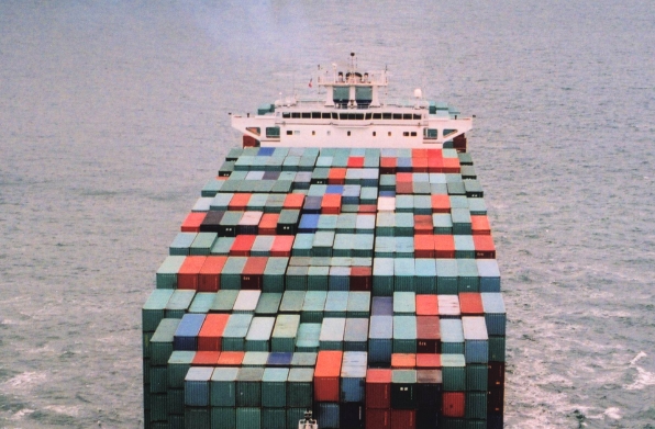 非洲的商貿(mào)活動(dòng)日益頻繁，而貨運(yùn)代理是商貿(mào)活動(dòng)的重要一環(huán)