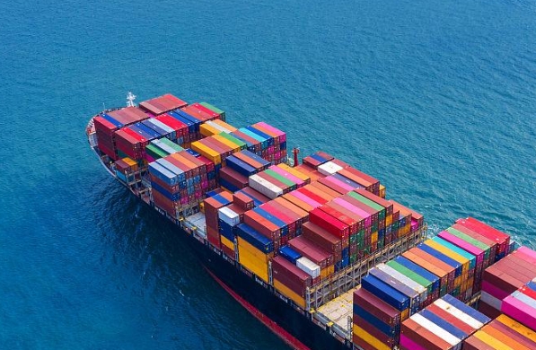 貨運(yùn)代理讓貨物在全球范圍內(nèi)流通，促進(jìn)經(jīng)濟(jì)的繁榮與發(fā)展