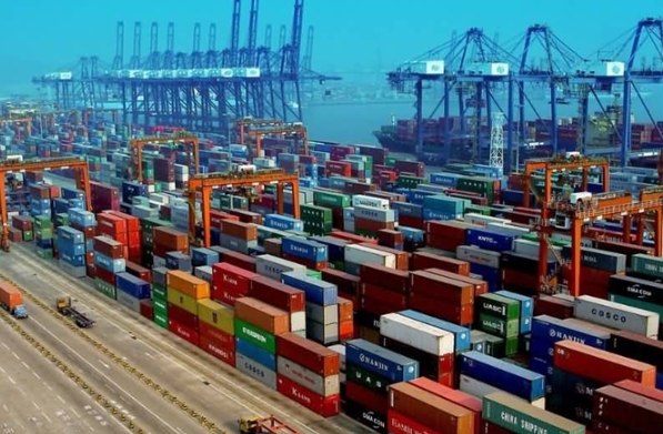 泰國擁有廣袤的熱帶雨林，這些自然環(huán)境為物流運(yùn)輸帶來了諸多挑戰(zhàn)