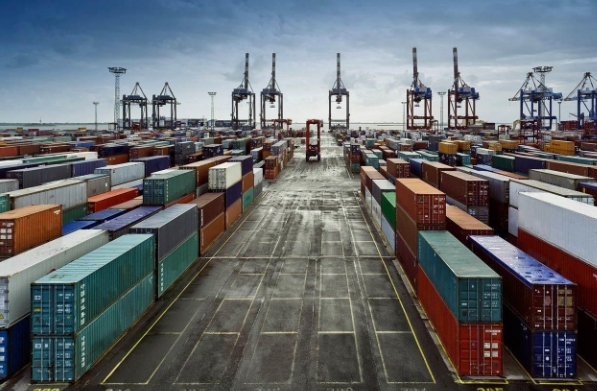 巴基斯坦貨代憑借專(zhuān)業(yè)的知識(shí)，為客戶(hù)提供了全方位的物流服務(wù)