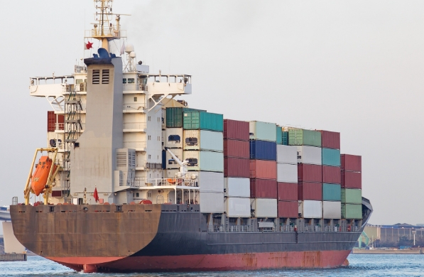 美國空運(yùn)的現(xiàn)狀、特點(diǎn)及其對(duì)全球經(jīng)濟(jì)的影響有哪些？