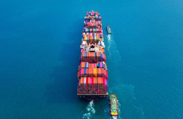 上海國際貨代在促進國際貿(mào)易、推動經(jīng)濟發(fā)展方面發(fā)揮著重要作用